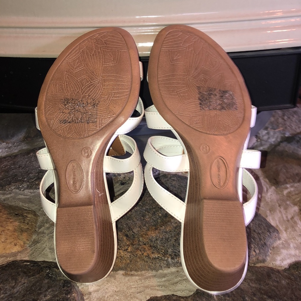 Jaclyn Smith Strappy Mule Sandals - Picture 5 of 6